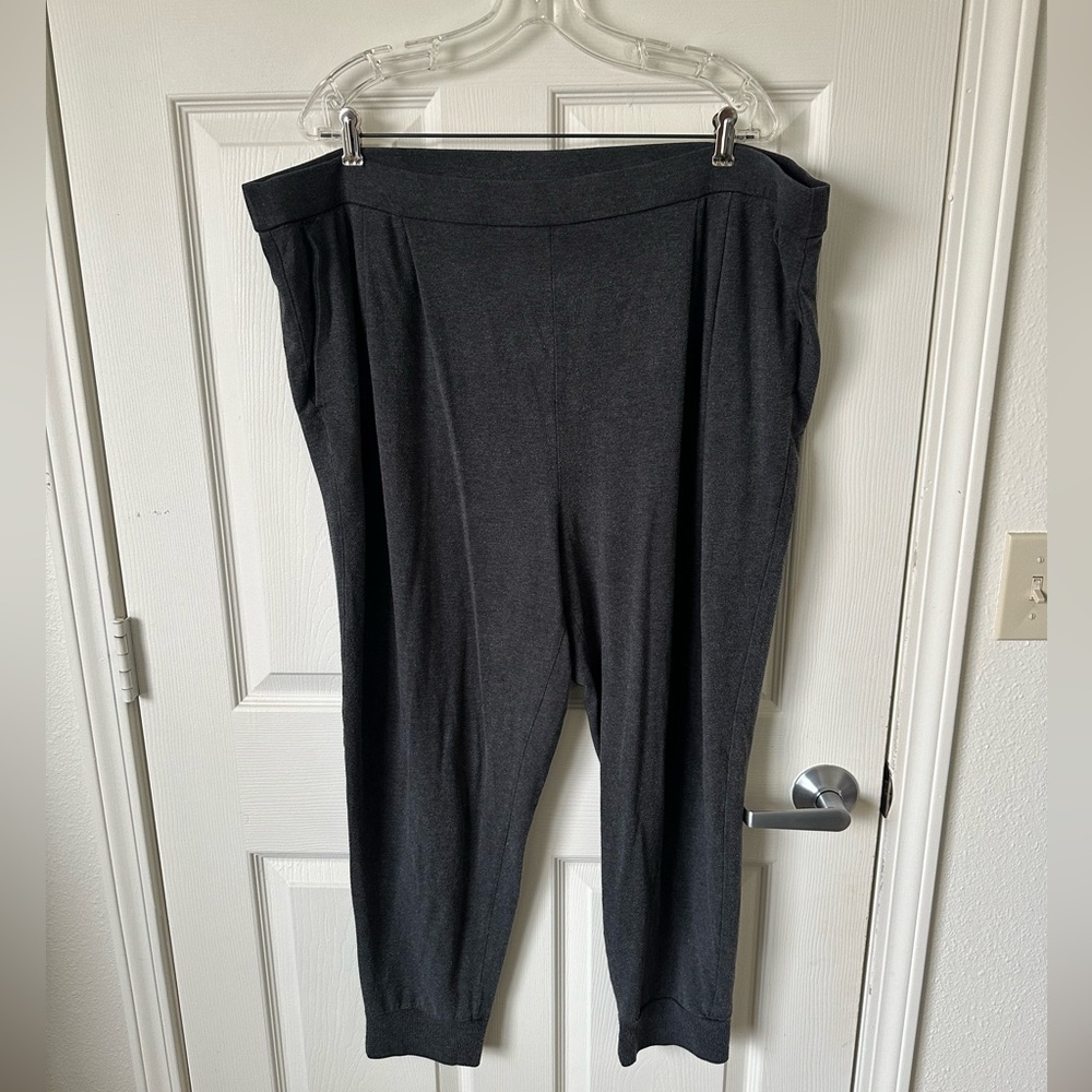 EILEEN FISHER CHARCOAL Gray Joggers.